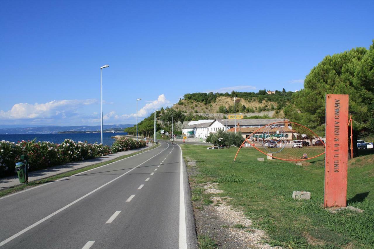 Apartments Villa Sandi Izola Exterior foto